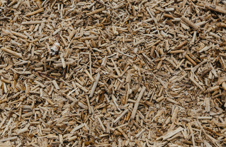 Peut-on mettre des copeaux de bois dans le jardin